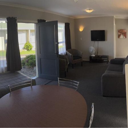 Amber Court Motel New Plymouth Exterior photo
