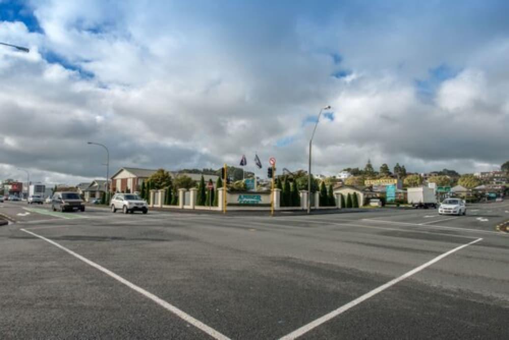 Amber Court Motel New Plymouth Exterior photo