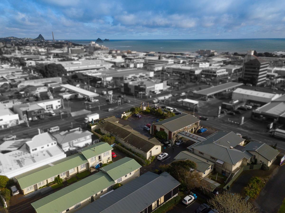 Amber Court Motel New Plymouth Exterior photo
