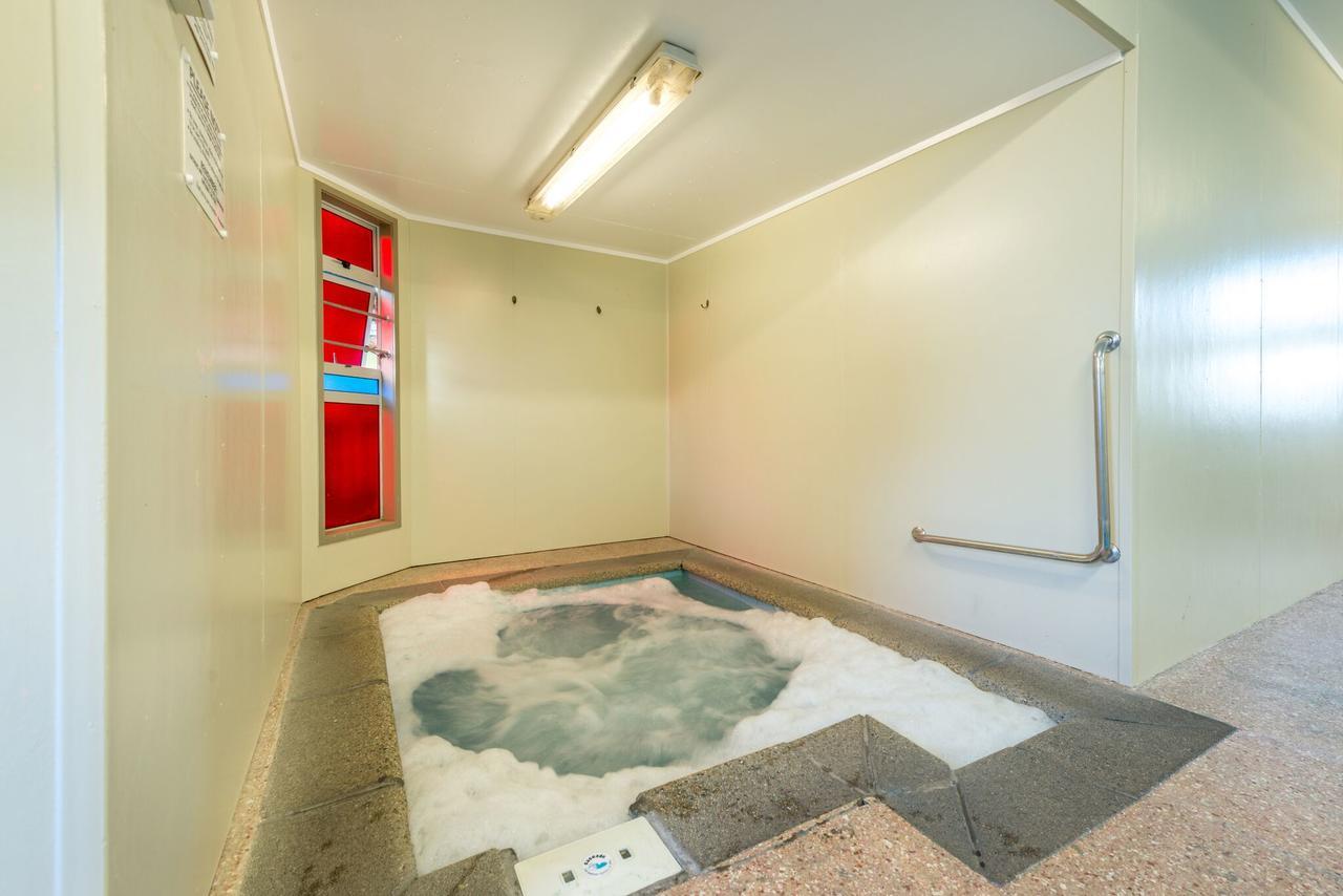 Amber Court Motel New Plymouth Exterior photo