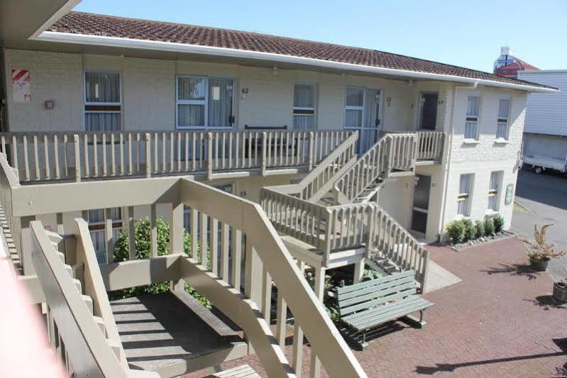 Amber Court Motel New Plymouth Exterior photo